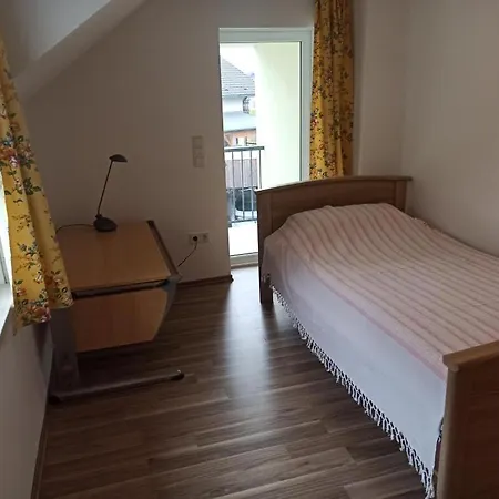 Neu Biesfeld-altes Backhaus Διαμέρισμα *